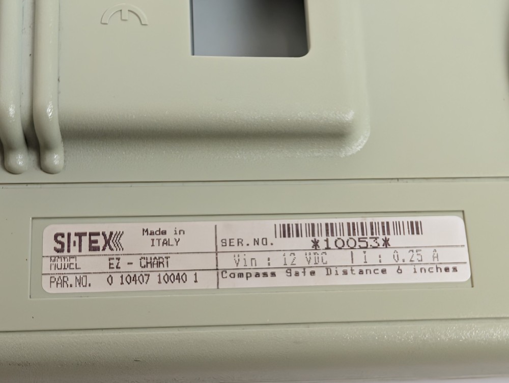 Si-Tex EZ-Chart GPS Chartplotter – Powers On – w/ Case, Manual & Accessories
