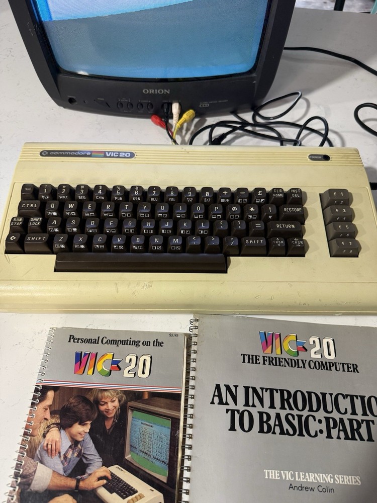 Commodore VIC20 Computer CIB Tested Working W Box Manuals Retro Vintage PC