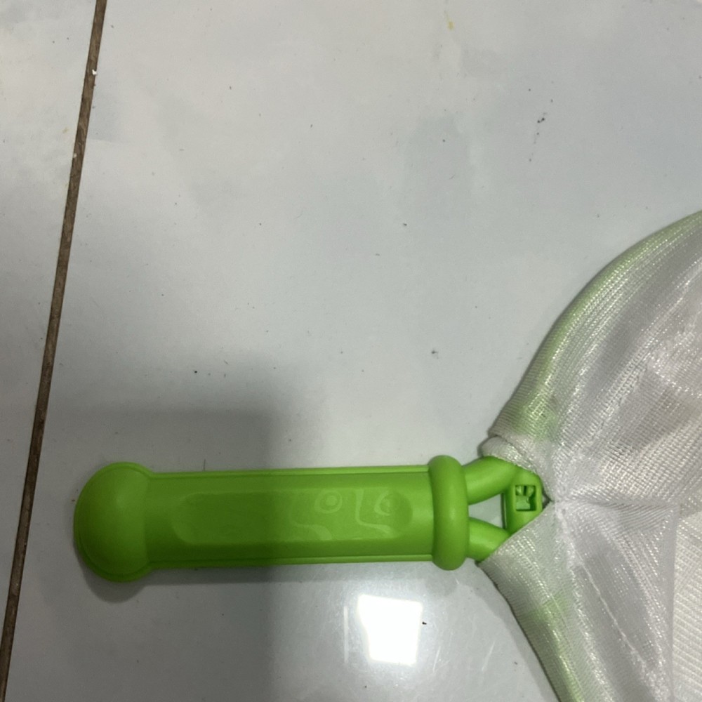 Handheld Green Pool Leaf Rake/Net Plastic Nylon White Mesh Includes Leaf Net