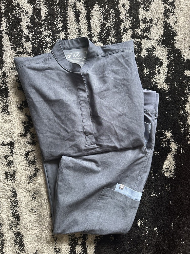 Figs graphite Scrubs Set