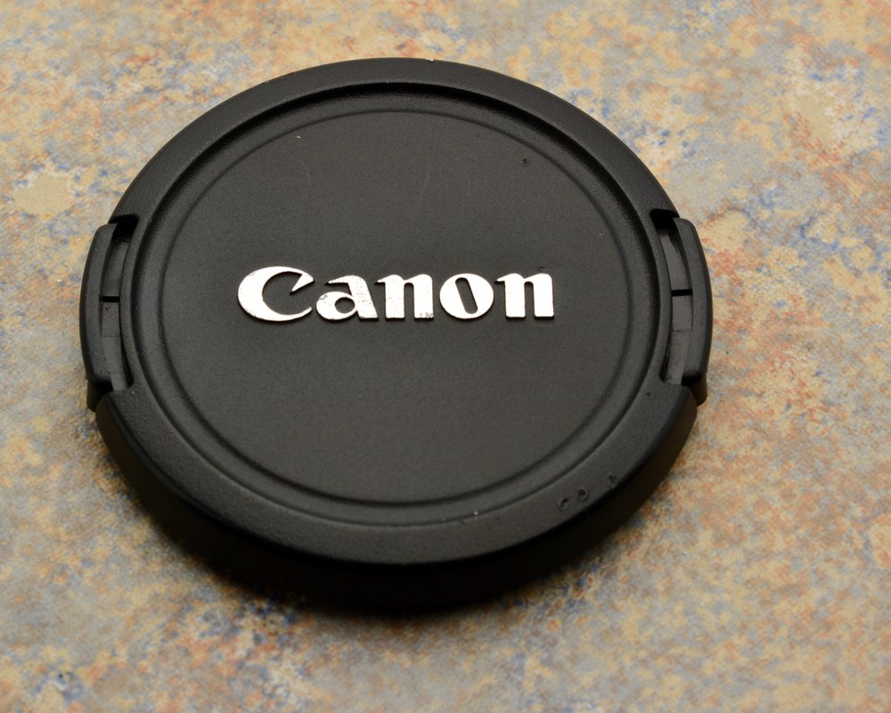 Genuine Canon EOS E 52mm Snap-On Front Lens Cap Chrome Logo (#2988)