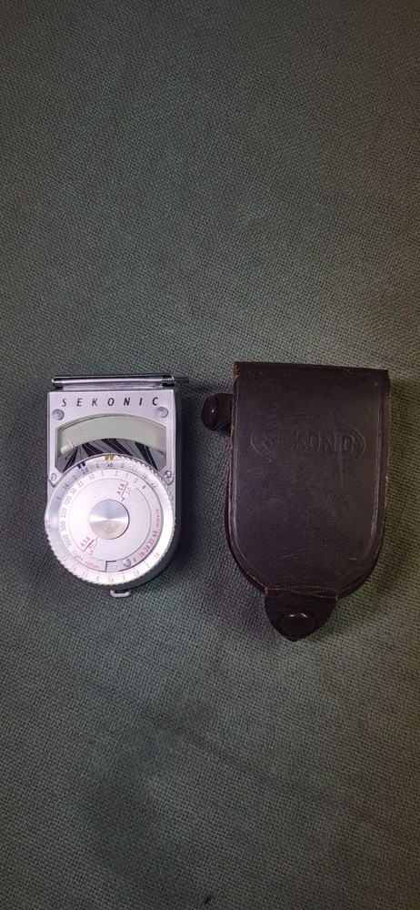 Sekonic Light Meter – Vintage Working Exposure Meter with Leather Case