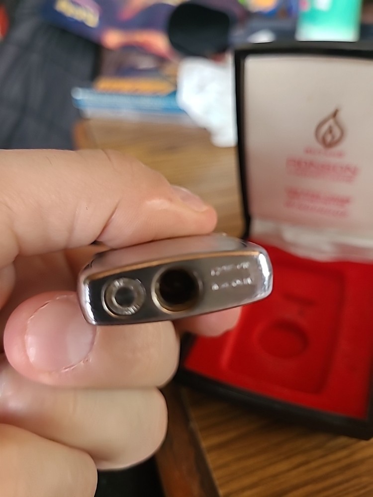 Vintage RONSON VARAFLAME Lighter Engraved Original Case