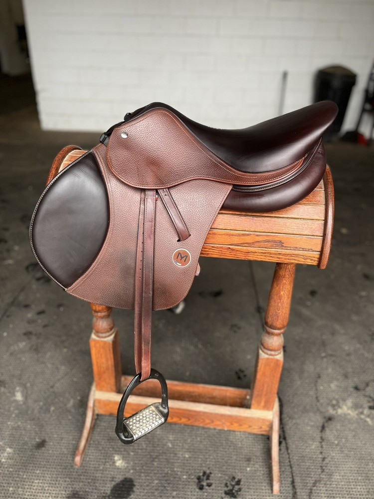 Meyer Saddle - 2022 17" Grain Leather