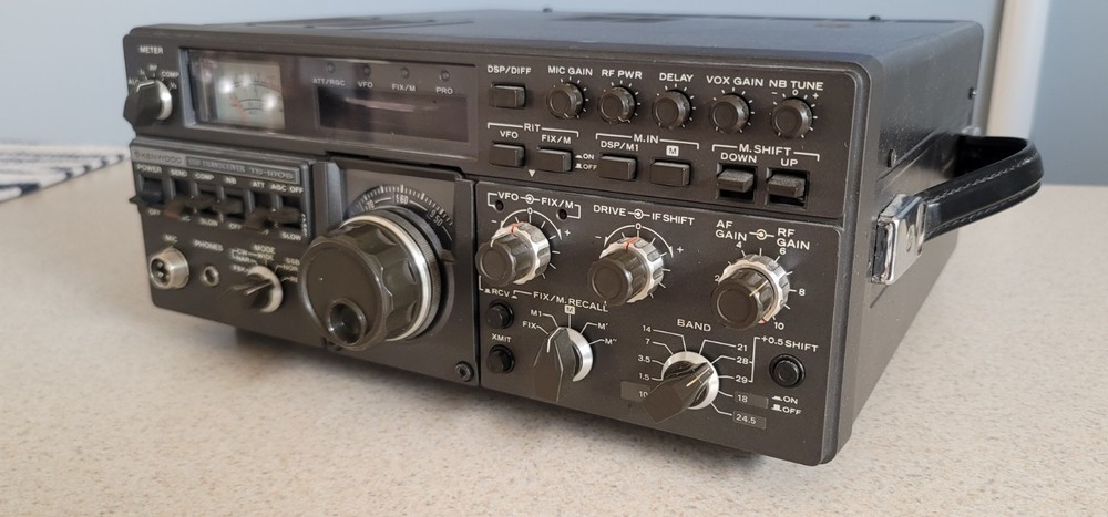 KENWOOD TS 180 SSB TRANSCEIVER