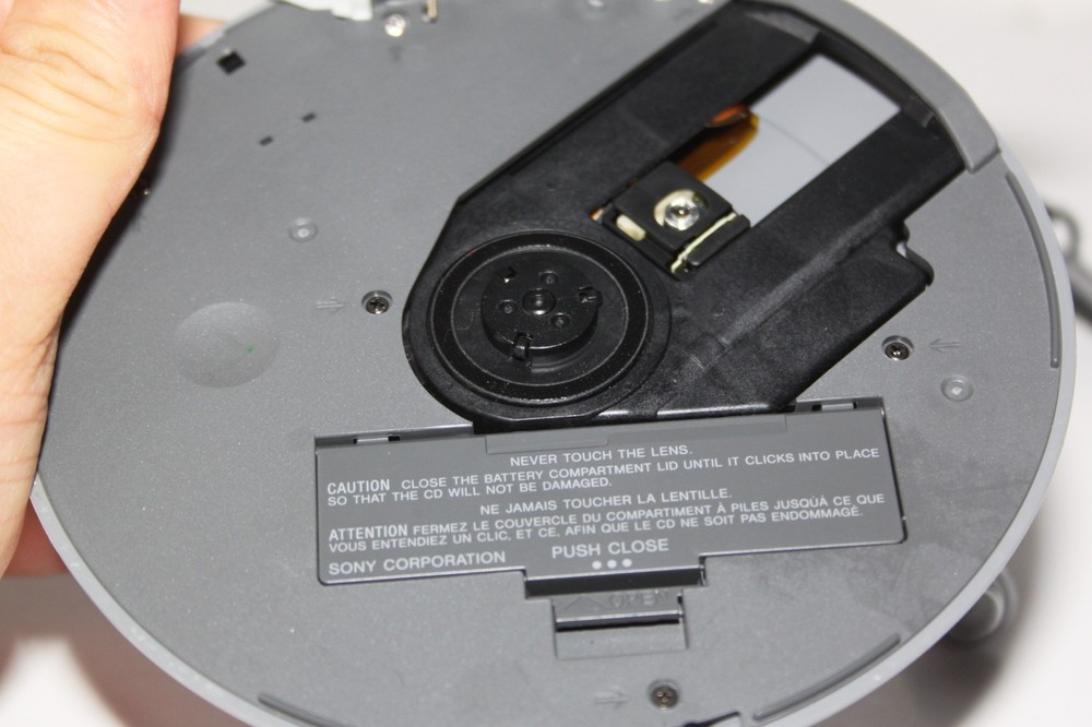 Sony D-NE730 MP3 Atrac CD Player