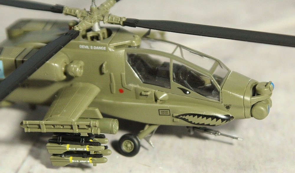 Easy Model Boeing AH-64A Apache U.S. Army 1:72 Scale