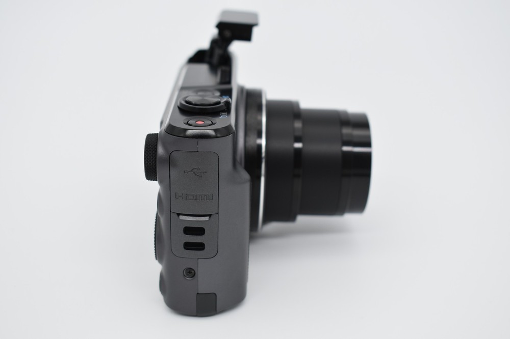 Canon PowerShot SX720 HS 20.3MP Black Compact Digital Camera Bundle - TESTED