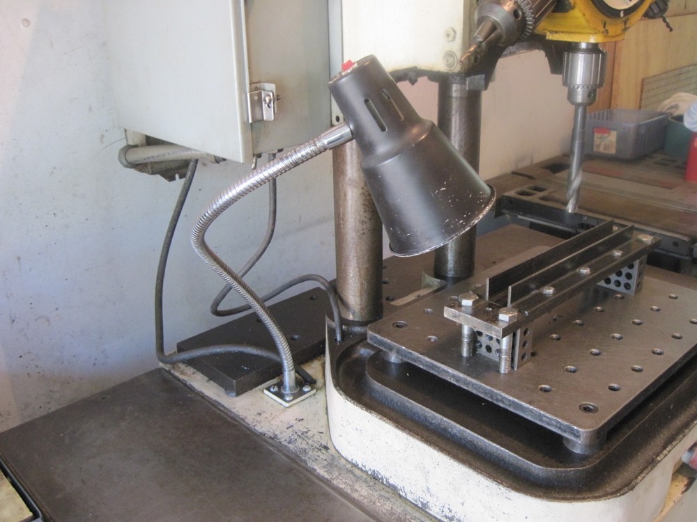 BURGMASTER 6 SPINDLE 1D DRILLING & TAPPING TURRET DRILL MACHINE