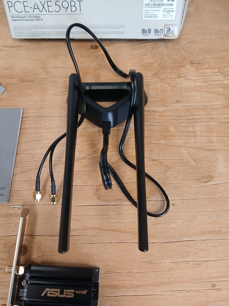 OPEN BOX Asus AXE5400 Tri Band Model PCE-AXE59BT