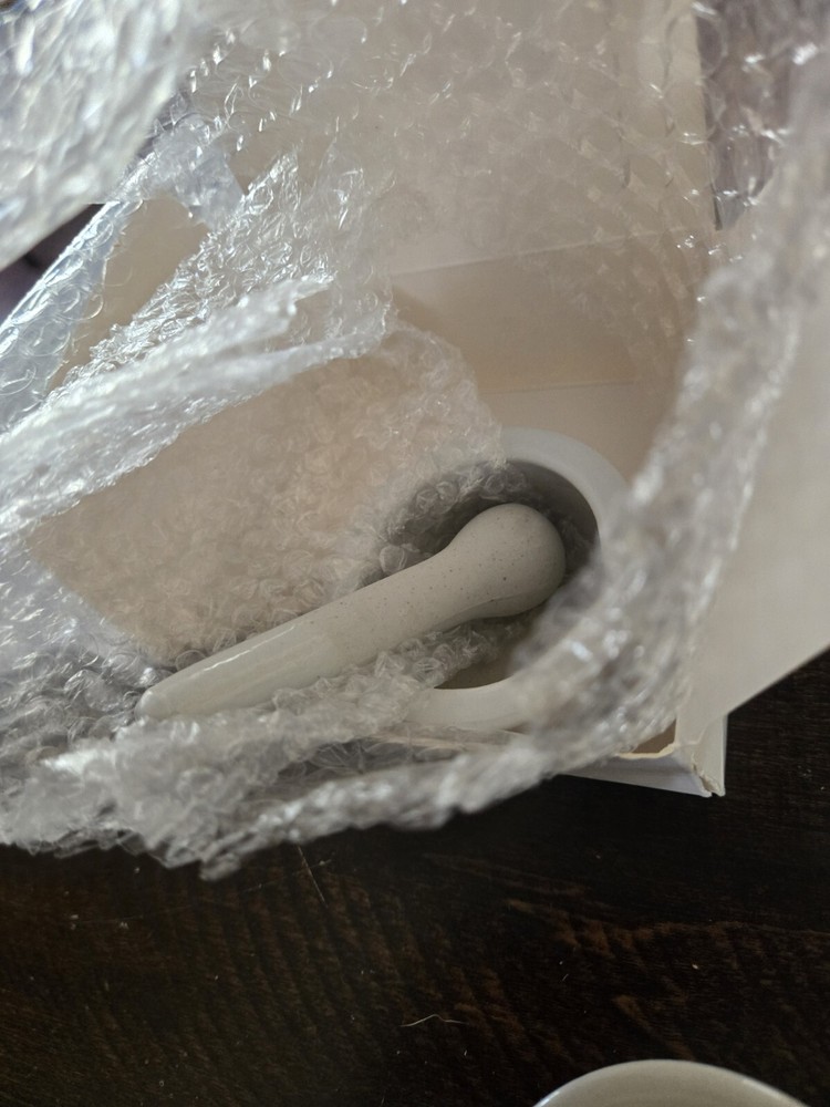 2.5 inch,pills ,Vitamins Grinder , Crusher .
