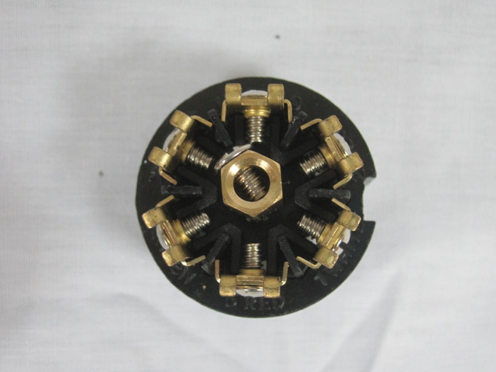 7 way round, flat blade Trailer Light RV Plug Trailer side