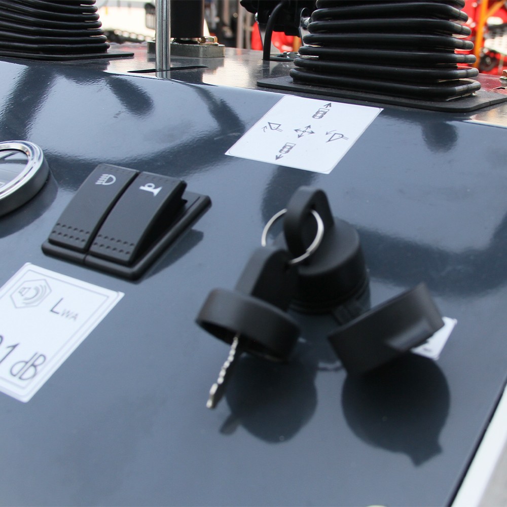 Mini Tracked Stand-on Skid Steer Loader 13.5 HP B&S Gasoline Engine