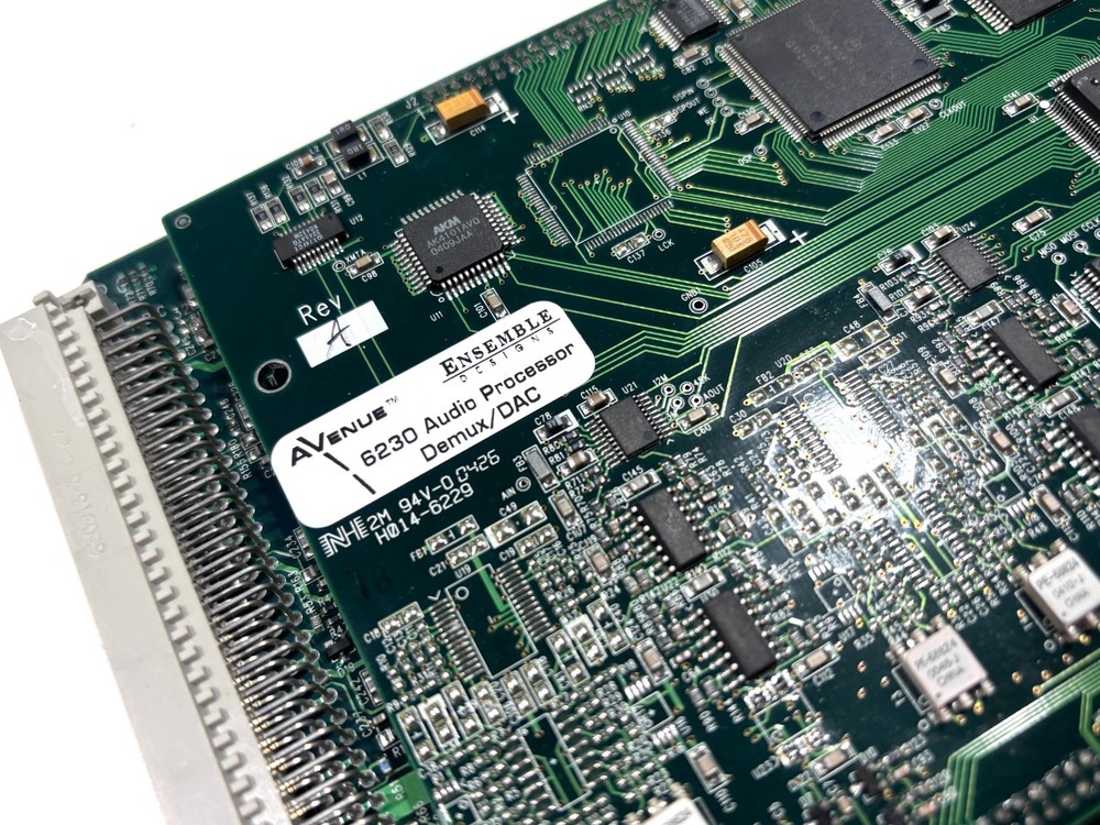 Ensemble Designs Avenue 5230 Video DAC + 5230 Audio Processor Demux / DAC