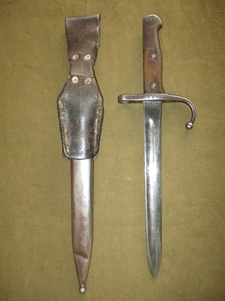 Turkish Bayonet / 1929 original with scabbard