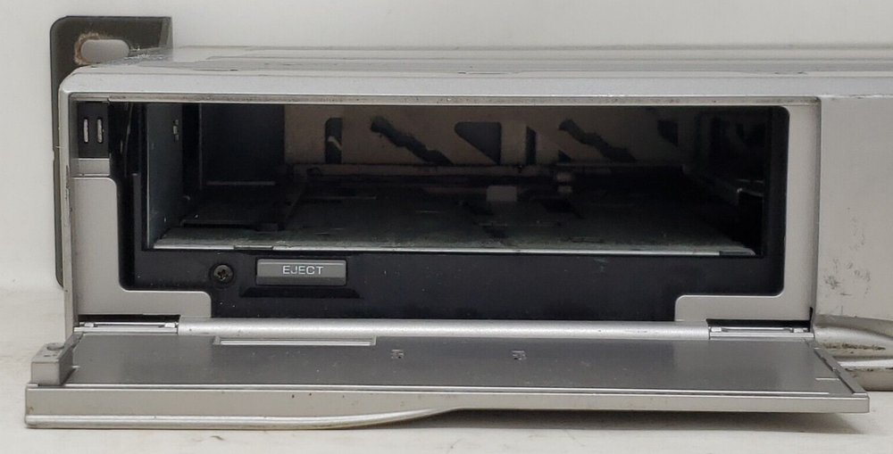 Vintage 1997 Clarion 6-Disc Auto CD Changer Head Unit Only RDC634 - UNTESTED