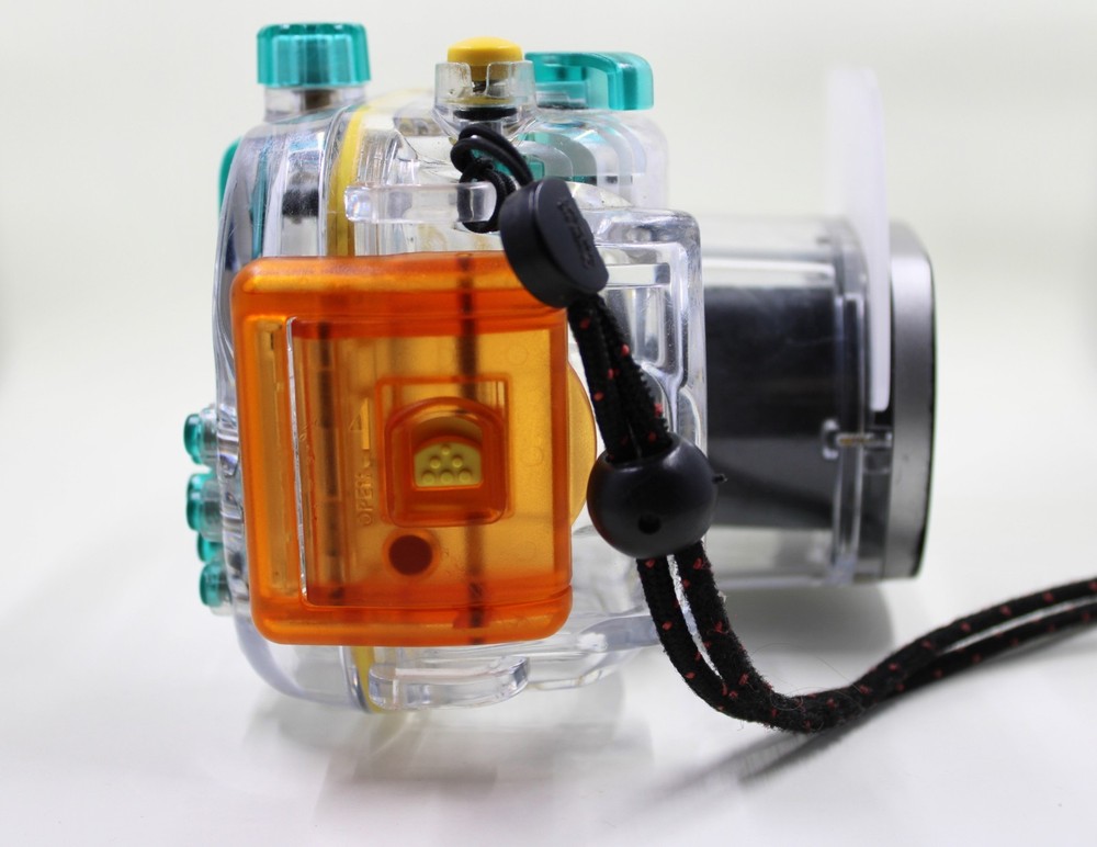 Canon WP-DC18 Waterproof Case for PowerShot A650 IS Digital Camera 130ft