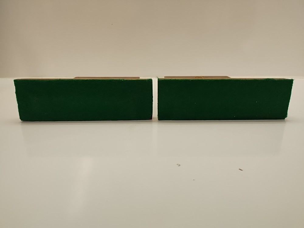 carved flower bookends