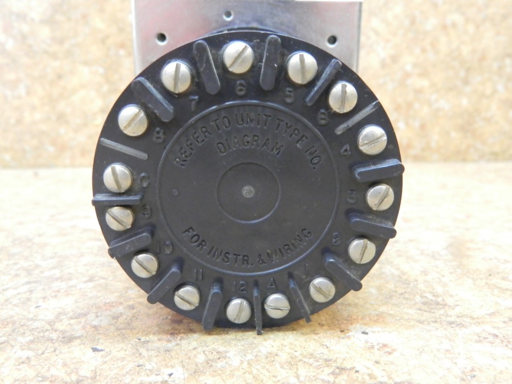 EAGLE SIGNAL CE502A6 Timer .125 - .875 Seconds