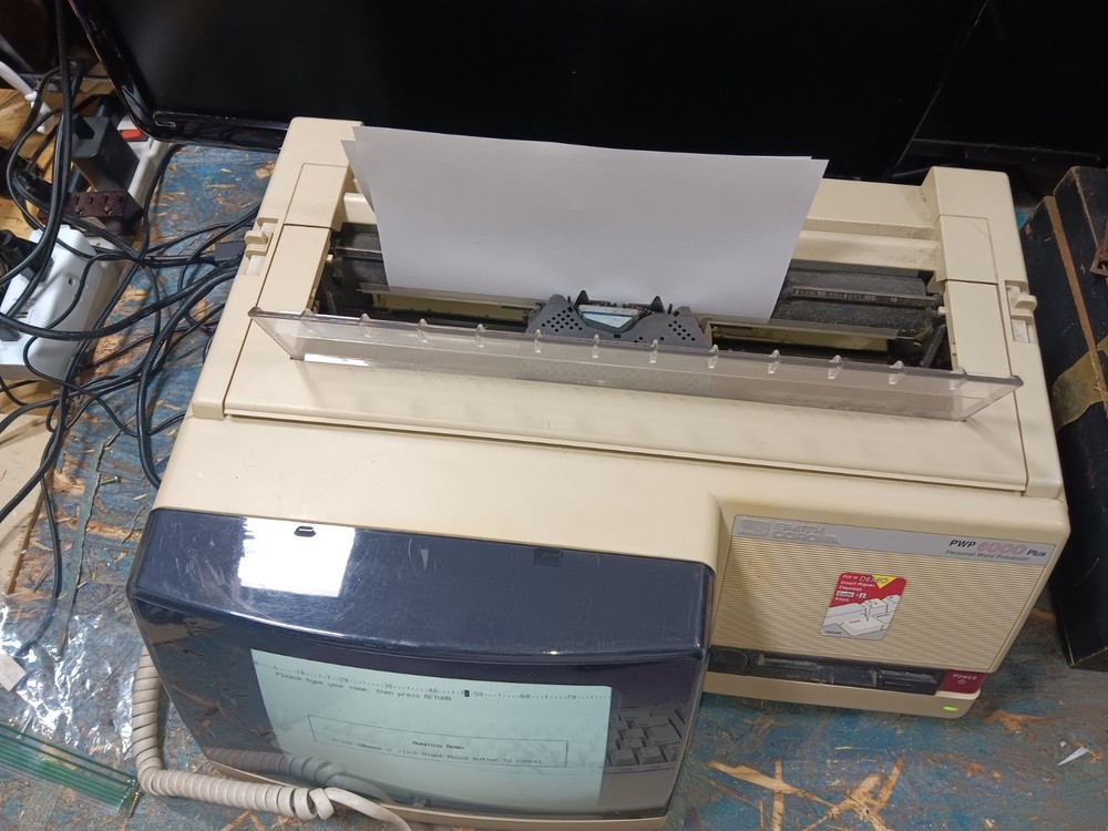 Smith Corona EXACT PWP 6000 PLUS #1-POWERS-MENU SCREEN-TYPES-DRIED INK-DIRTY-SEE