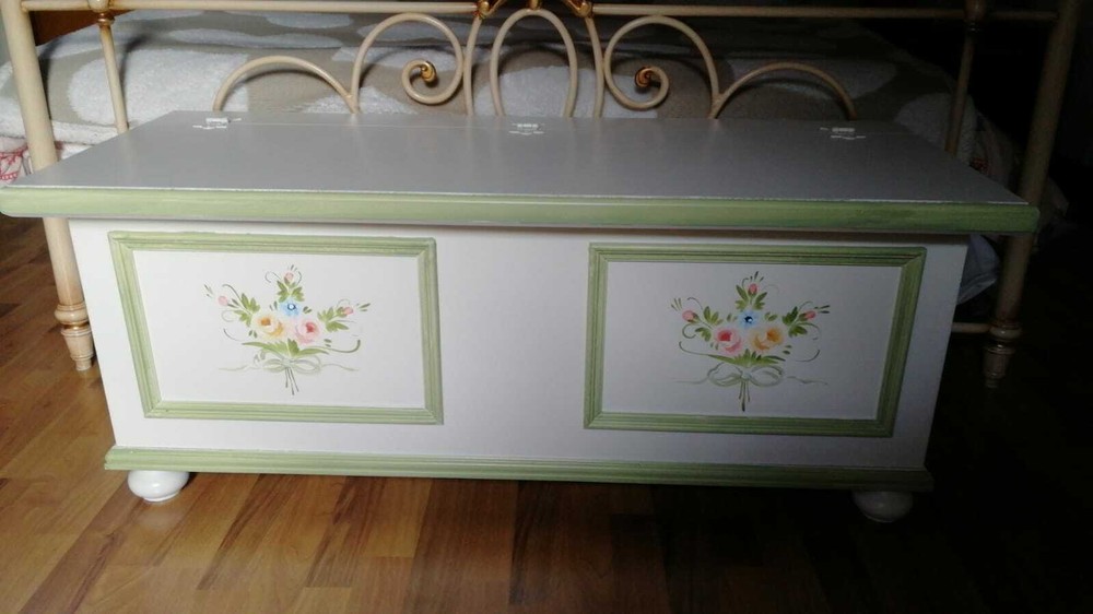 Decorated Chest Container Classic Shabby Chic