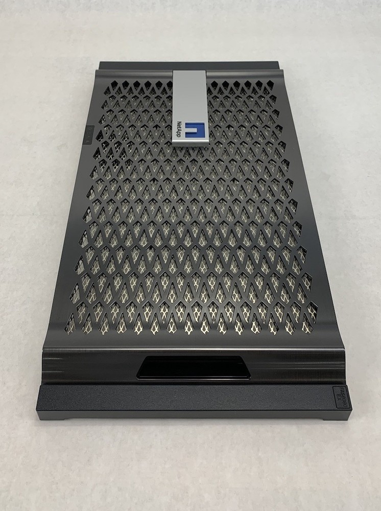 Netapp FAS8080 EX Server Front Cover
