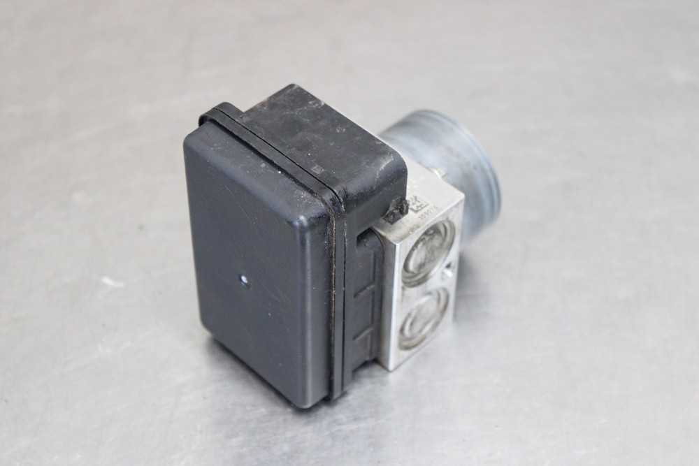 17-23 KAWASAKI NINJA 650 EX650 ABS PUMP UNIT MODULE