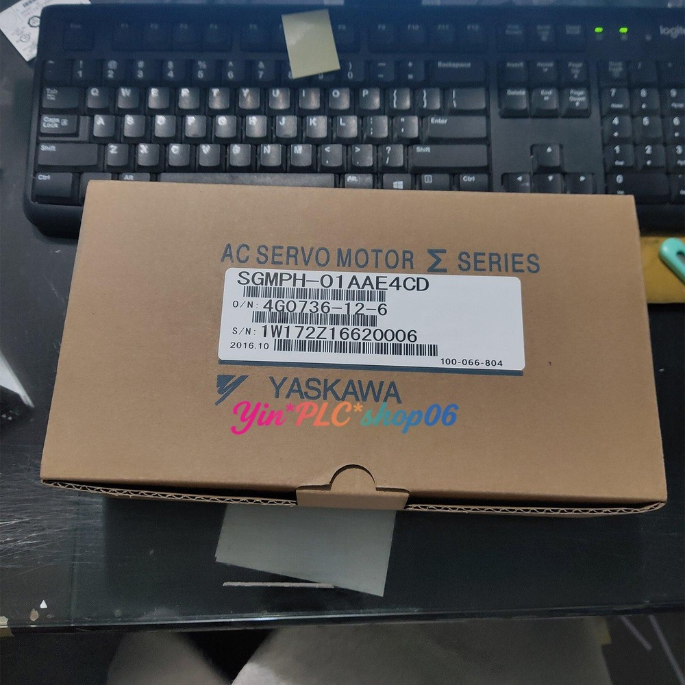 1 Pc. New SGMPH-01AAE4CD AC Servo Motor
