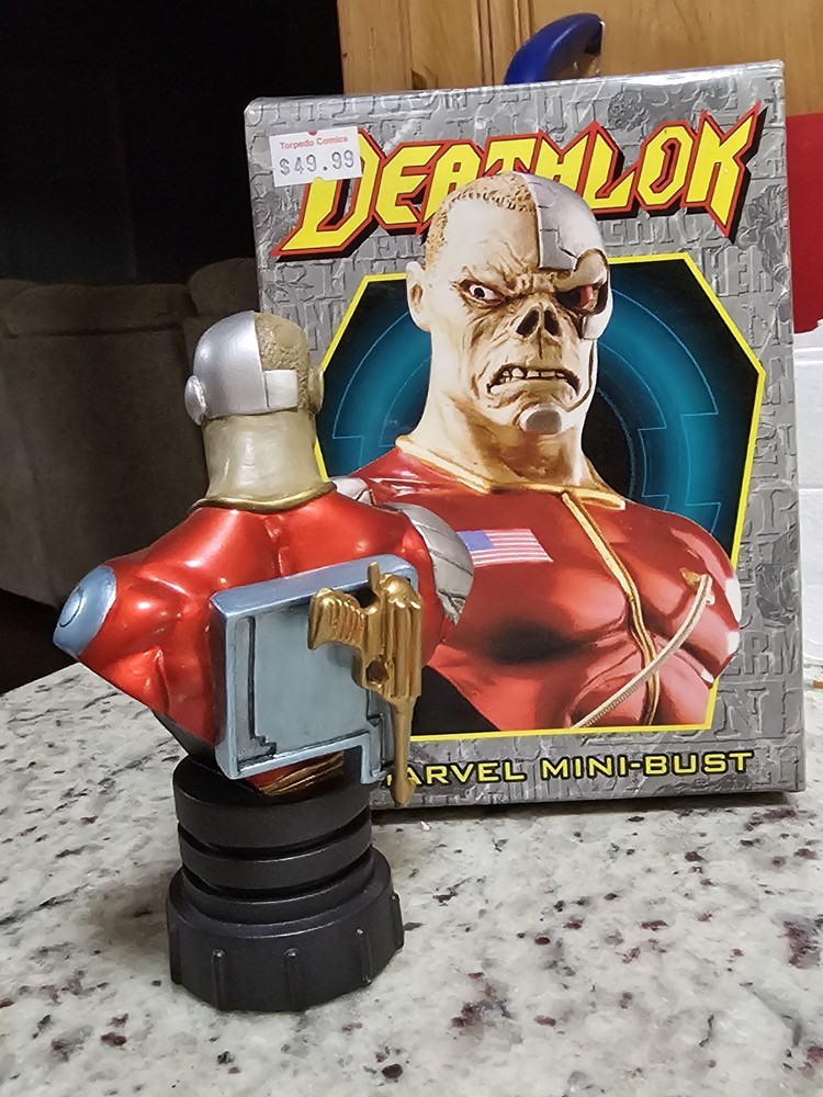 Diamond Select Deathlok Bust