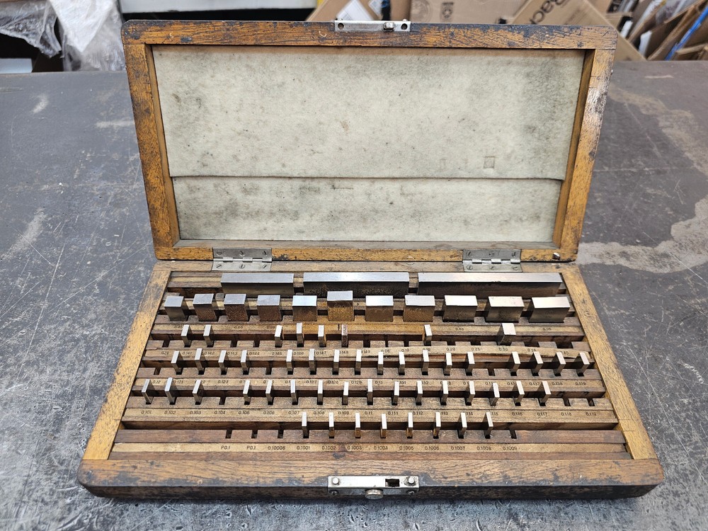 Kuroda Gage Blocks 82504 Missing/Replacements/Rusted. Set For Messing With.