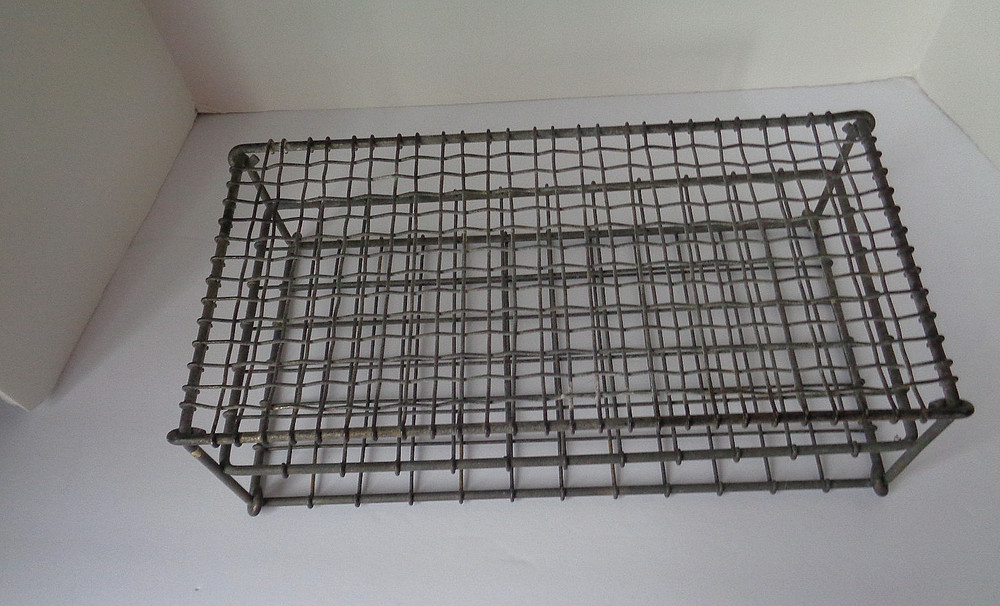 ANTIQUE WIRE TEST TUBE RACK