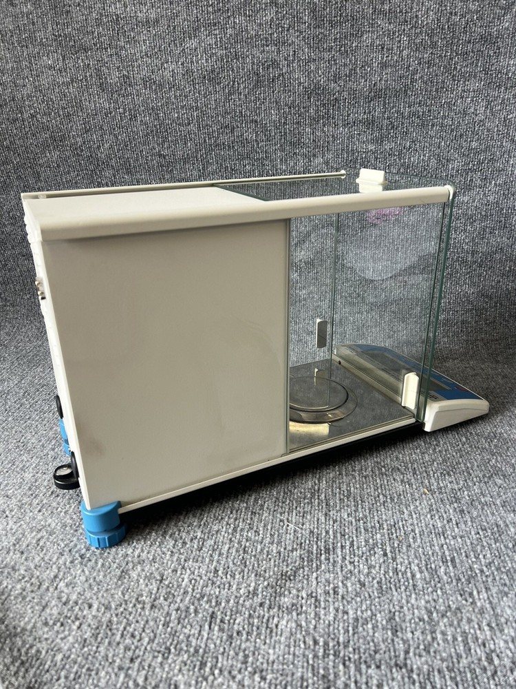 Radwag Scale XA 60/220 Analytical Balance Weighing Module