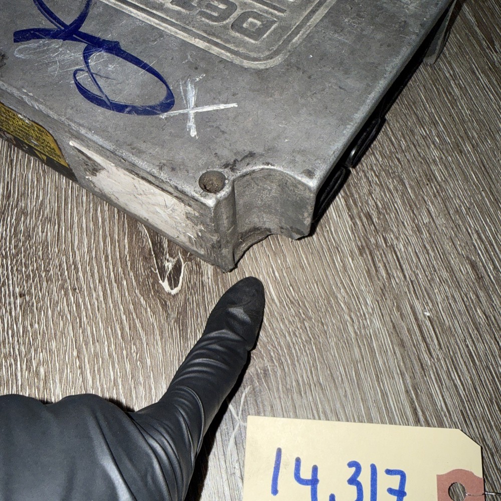 DETROIT DDEC III ENGINE CONTROL MODULE Missing P/N ( Core And Broken )