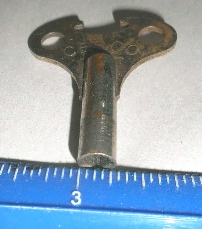 Vintage Clock Winding Key CES CO