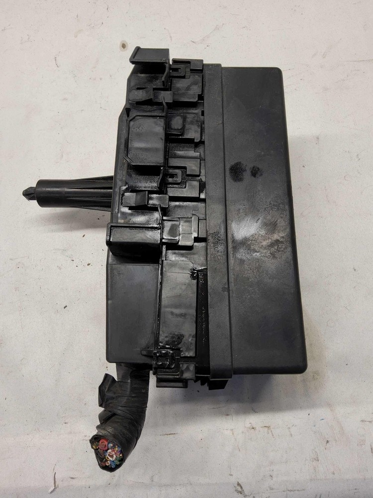 24382 ZQ00A Relay Panel NISSAN TITAN 15