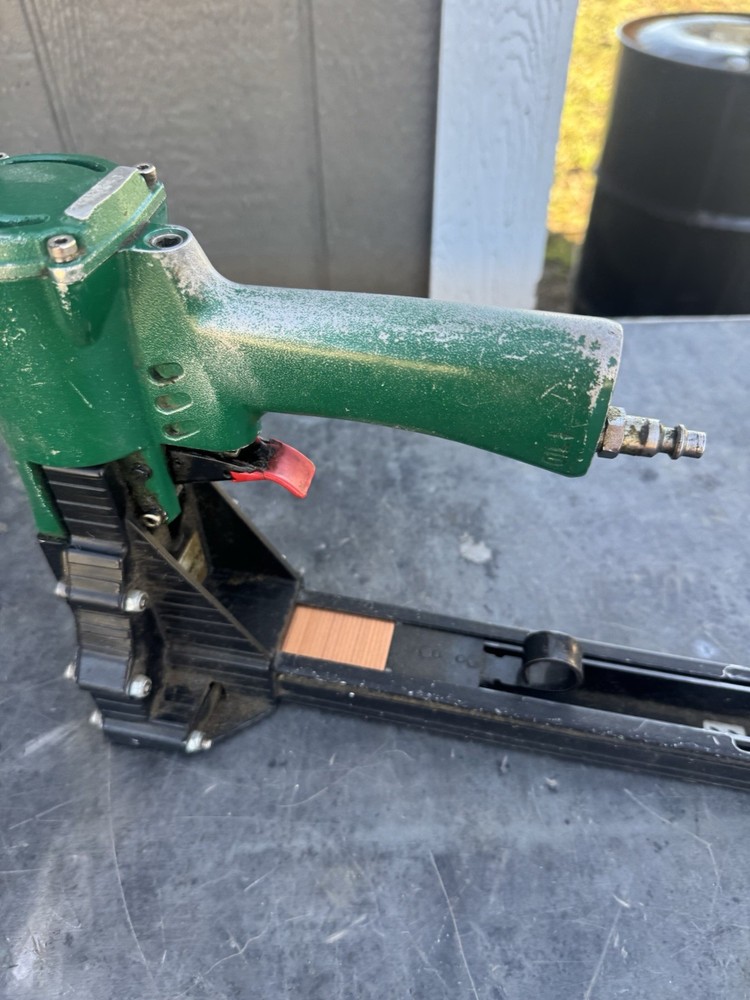 Interchange Pneumatic Stick Carton Box Cardboard Stapler Tested