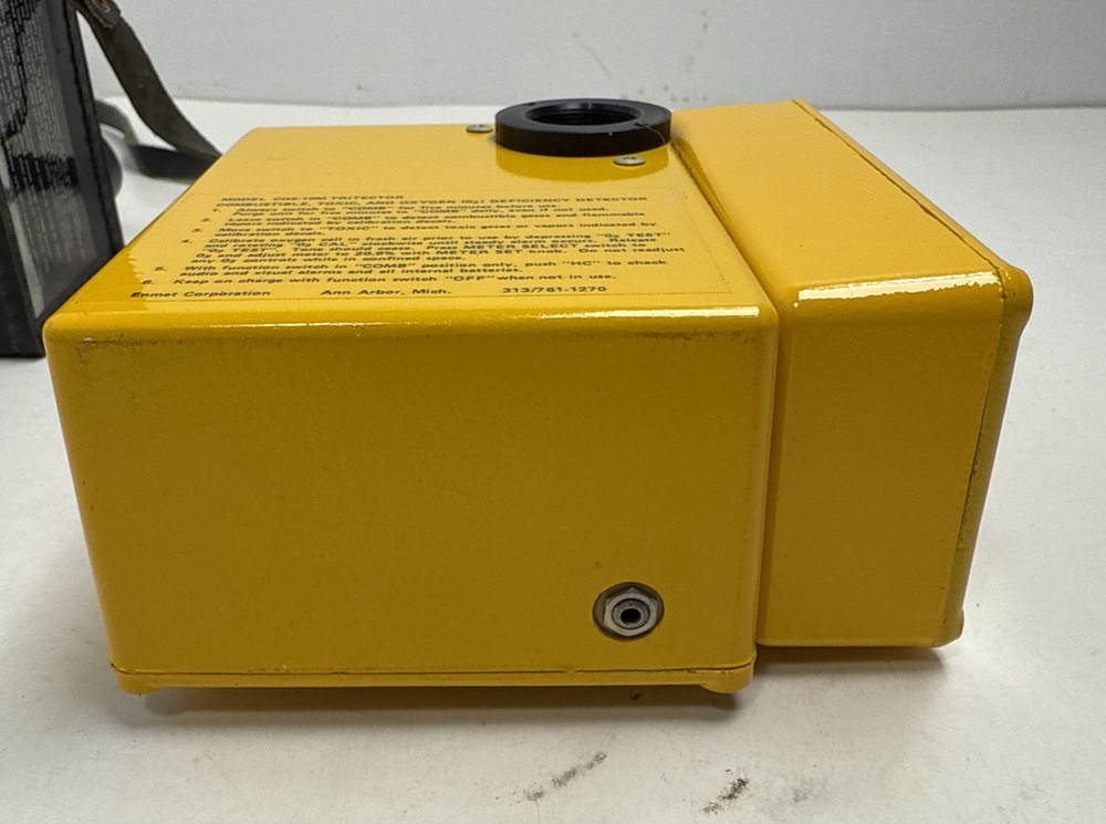 ENMET CGS-M10 Tritector with Leather Case