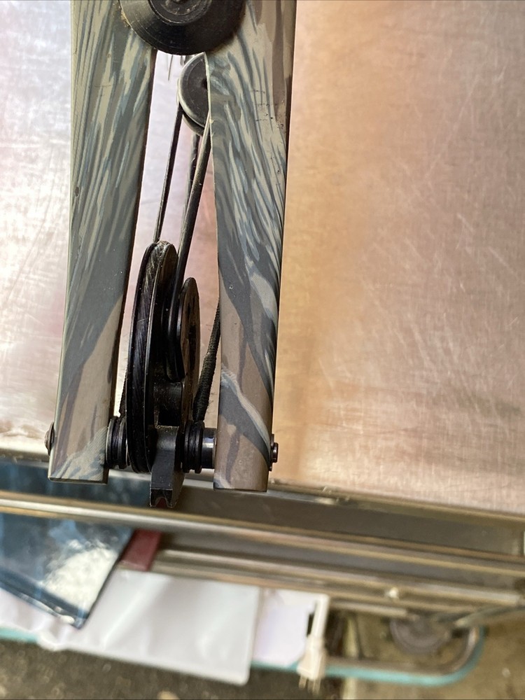 Golden Eagle Carbon Hawk System Compound Bow 38” RH