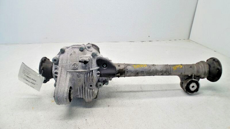 2003-2006 Porsche Cayenne Front Axle Differential Carrier