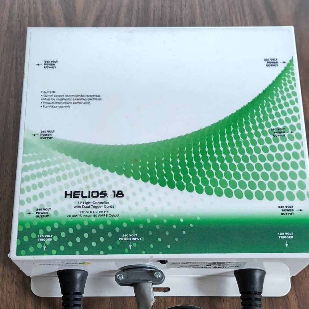 Titan Controls Helios 18 12-Light Controller 240V 80A Dual Trigger Hydroponics
