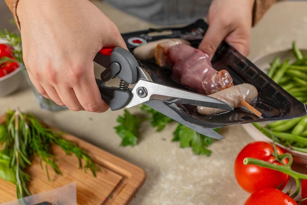 Multi-Purpose Pro Kitchen Shears with Quick-Release Spring and Locking Mechanism
