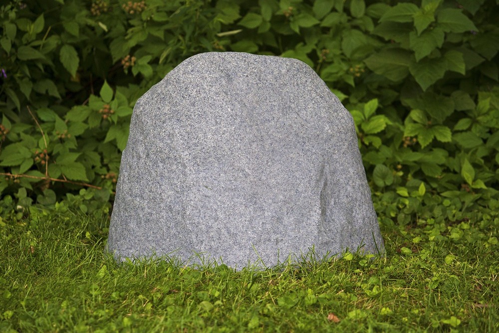 2186 Landscape Rock Resin, Medium, Granite