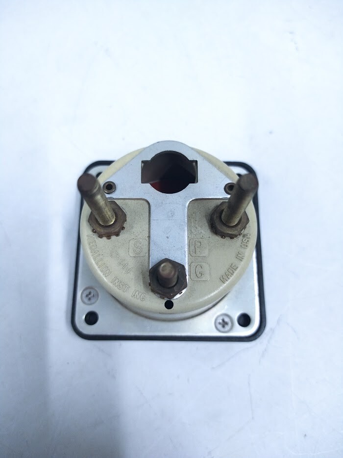 Medallion D-914, Ammeter Amp Gauge
