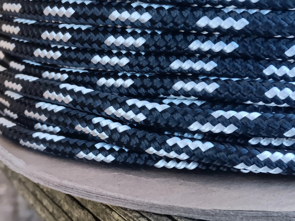 1/4 x 100 ft Premium Double Braid- Yacht braid Rope Hank. Black/White.