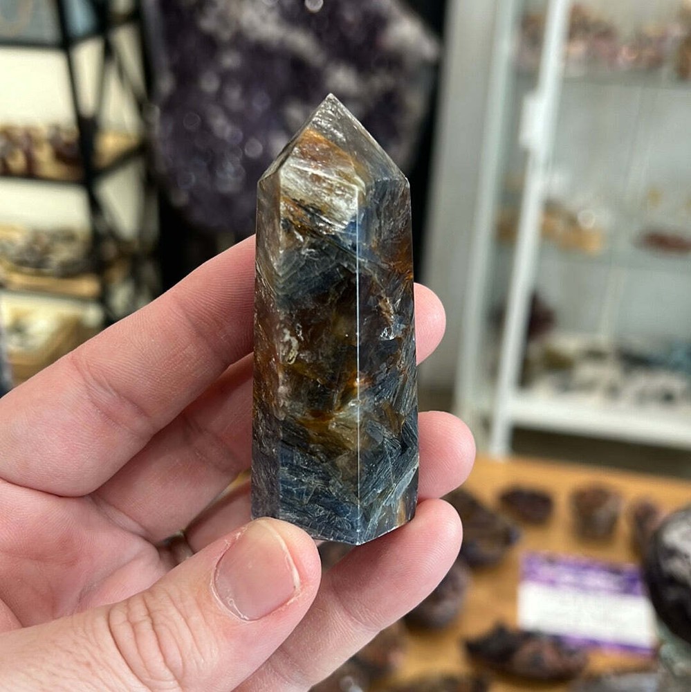 Blue Kyanite Tower O