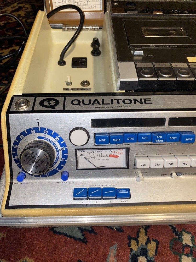Qualitone Acoustic Appraiser Audiometer ANSI Hearing Threshold Level UNTESTED