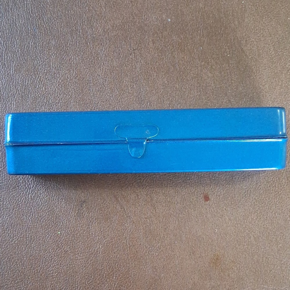 Vessel 2500 Impact Driver Silver Blue with 4 Bits and Blue Case