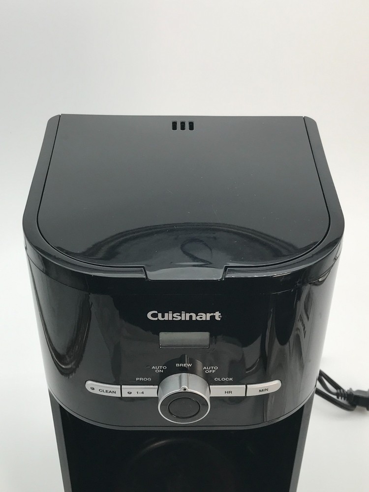 Cuisinart DCC-1120 Classic 12 Cup Programmable Coffeemaker Works Great