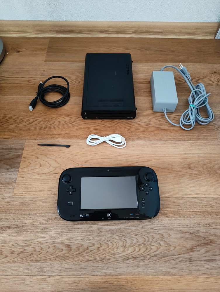 Nintendo WiiU 32GB Bundle PAL Tested & Working