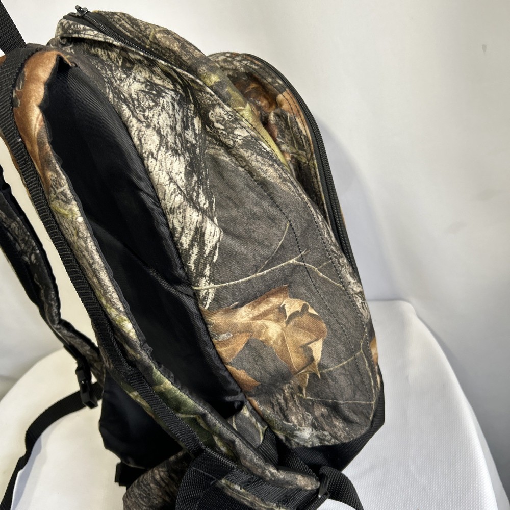 BUSHMASTER CAMO BACKPACK MOSSY OAK PATTERN Multi Pockets